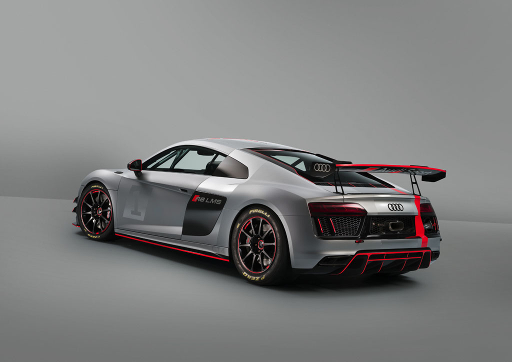 Audi R8 LMS GT4を日本初公開