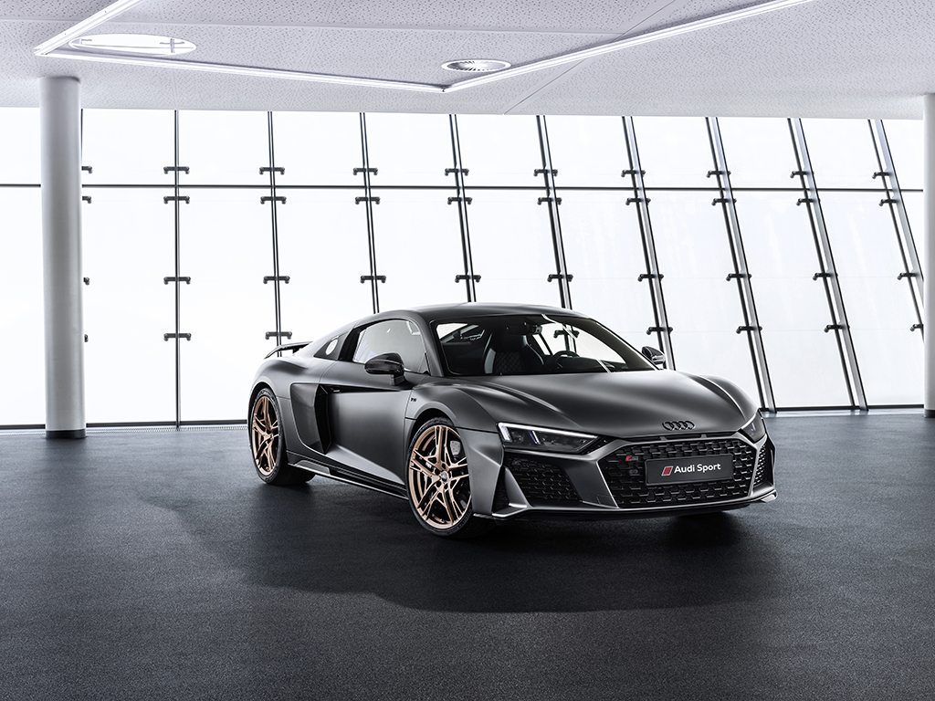 Audi R8 V10 Decennium：V10エンジン10周年記念 限定モデル