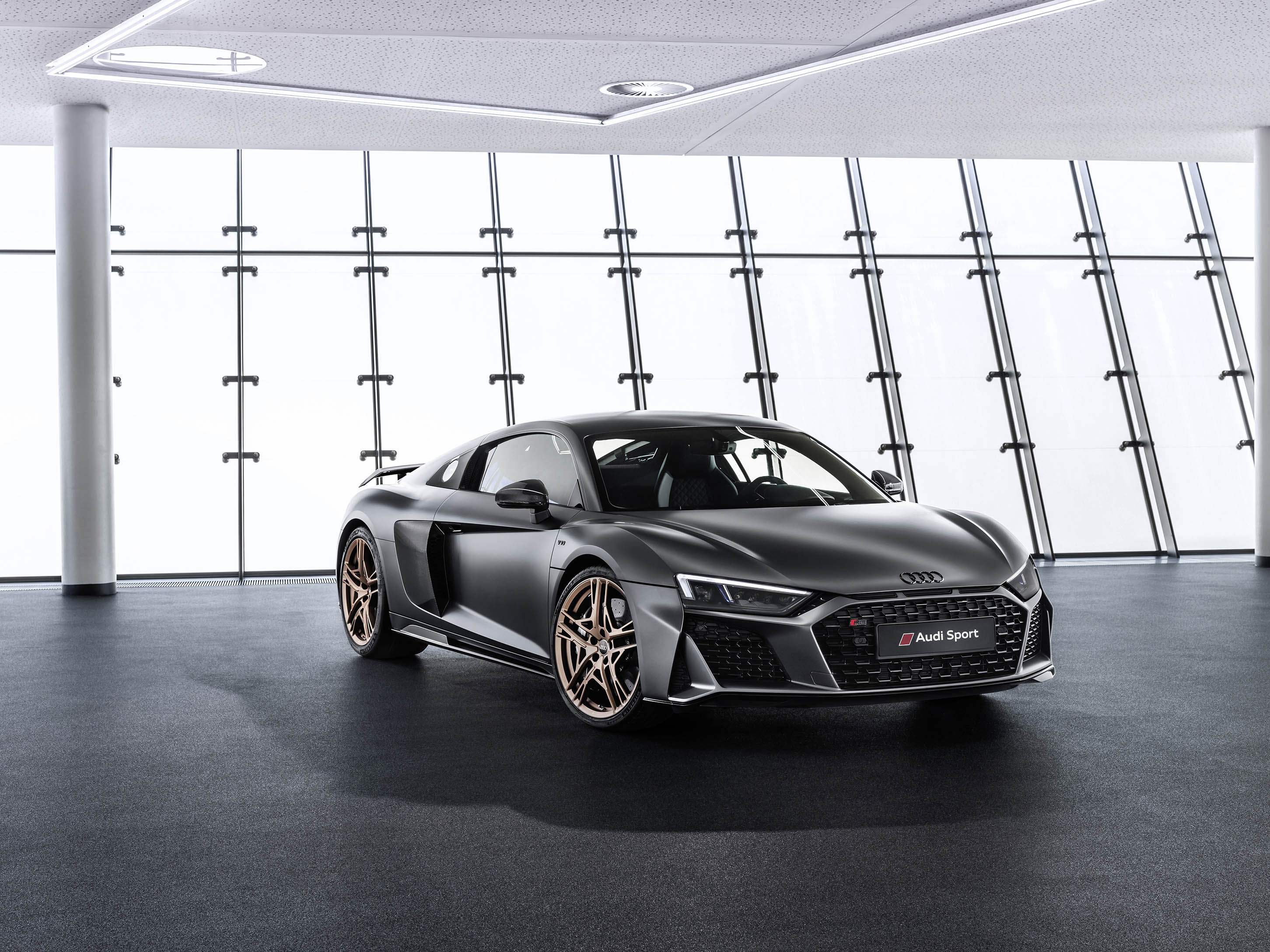 Audi R8 Decennium限定発売