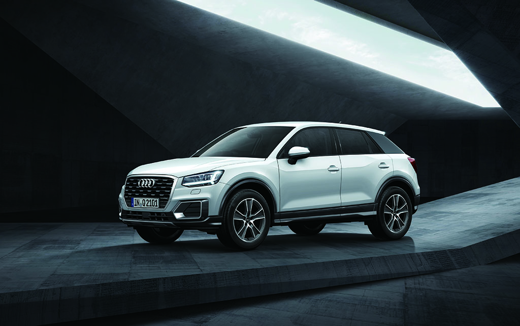 限定モデル Audi Q2 #contrast styling, A3 black stylingを発売