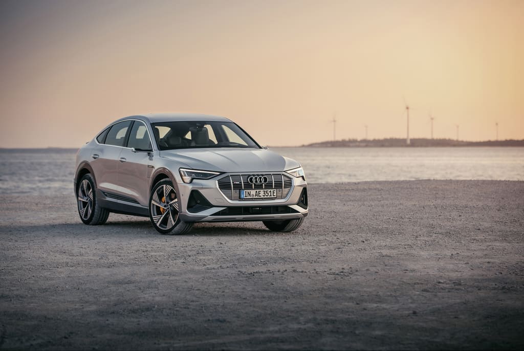 Audi e-tron Sportback：e-tronファミリーのSUVクーペ