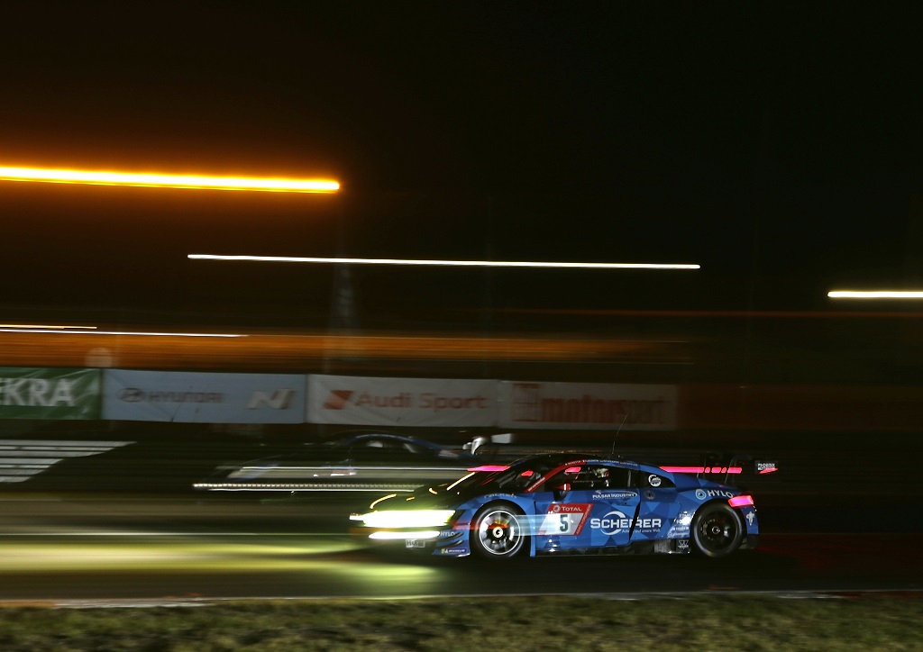 Audi R8 LMS、ニュルブルクリンク24時間レースで2位表彰台獲得