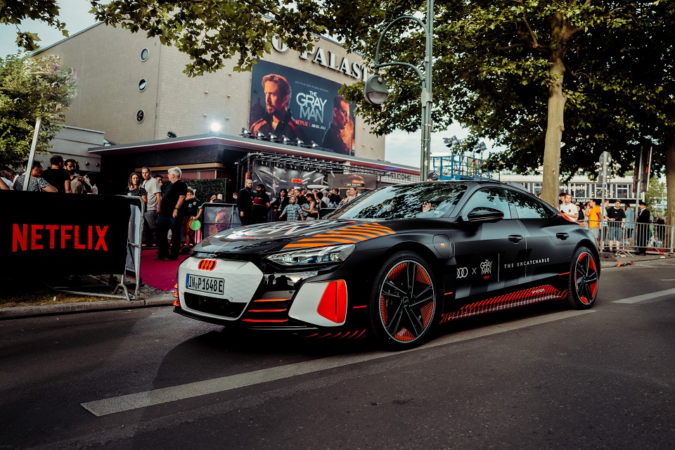 アウディ、Netflixとコラボレーション：映画「グレイマン」、電気自動車e-tronを含む4台のアウディが登場（ドイツ本国発表資料）