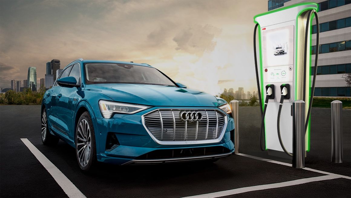 アウディ初の電気自動車Audi e-tronの充電能力を最大150kWに引き上げるサービスを開始