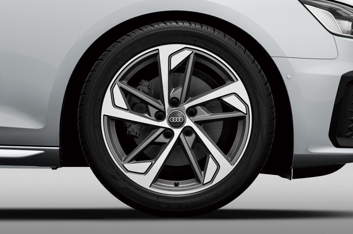 Audi A4 / A5シリーズ： 特別仕様車MeisterstückとS line Meisterstück 