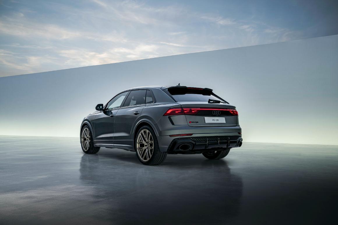 新型Audi RS Q8 performanceとアップデートされたRS Q8：Audi Sport GmbHによる最もパワフルなSUVモデル ...