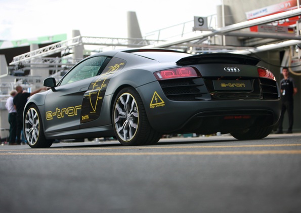 電動スポーツカー、Audi R8 e-tronが「ジルブレッタEオートラリー モンタフォーン2010」に参加